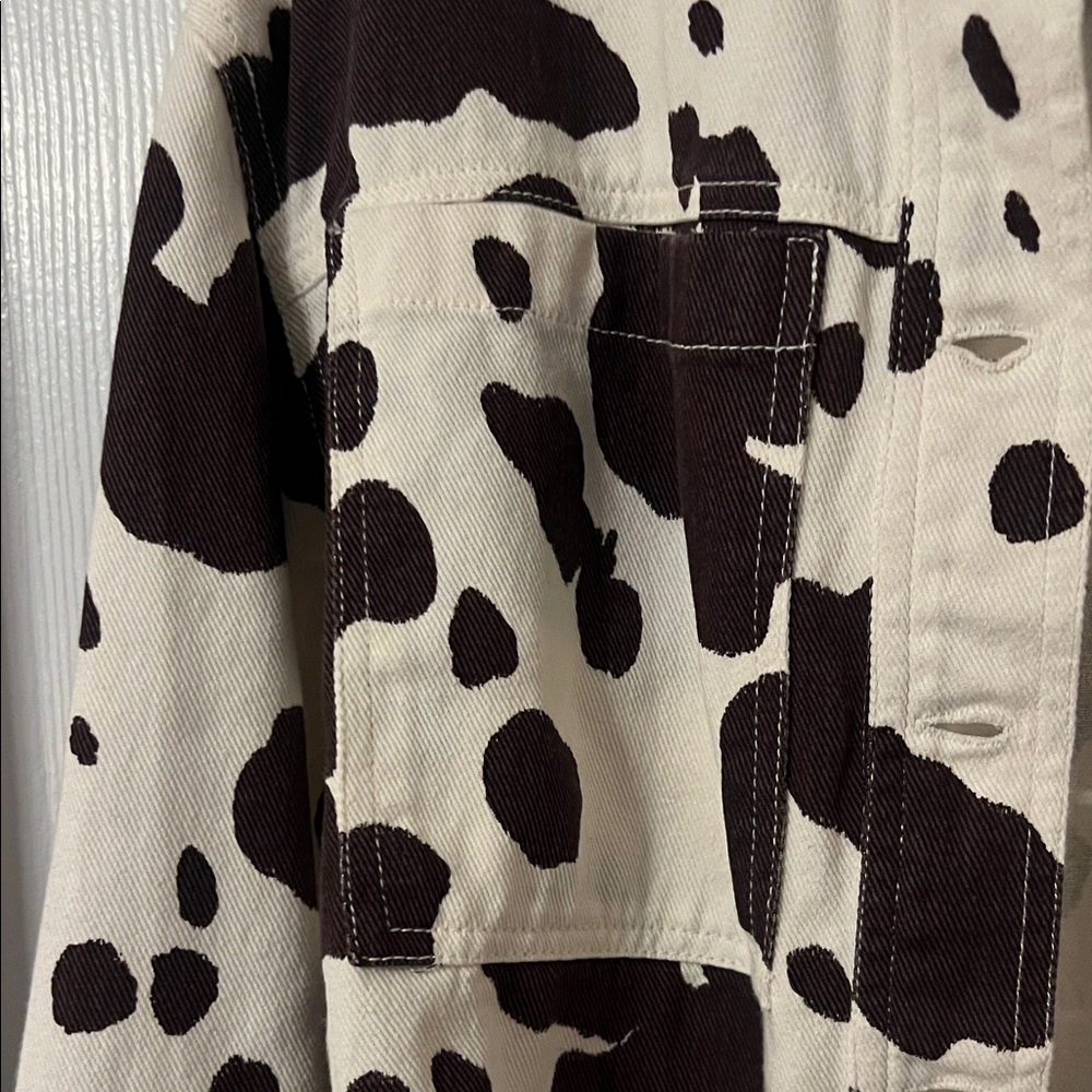 Lone Star Juniors Brown and White Cow Print Jean Jacket - Picture 3 of 7